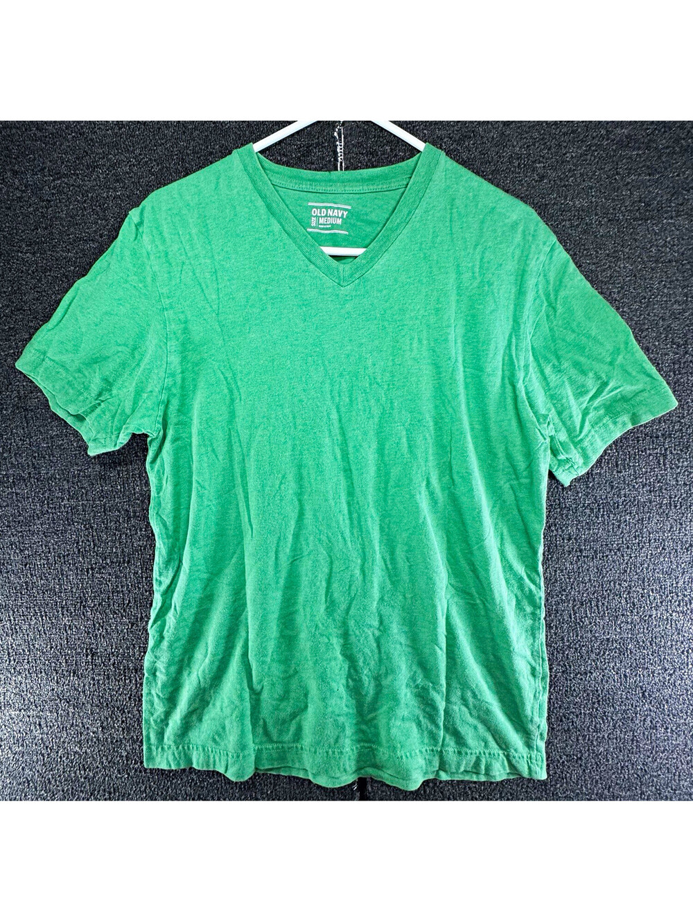 Old Navy Men's M Green Solid Cotton Knit V-Neck Short Sleeve T-Shirt